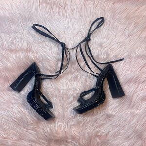 Nasty Gal‎ Black Platform Lace Up Heels Woman’s